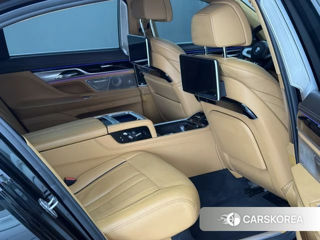 BMW 7 series 2019 Черный из Китая, фото 3