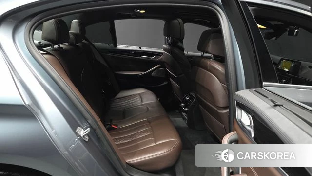 BMW 5 Series (G30) 2018 Серый из Кореи, фото 3