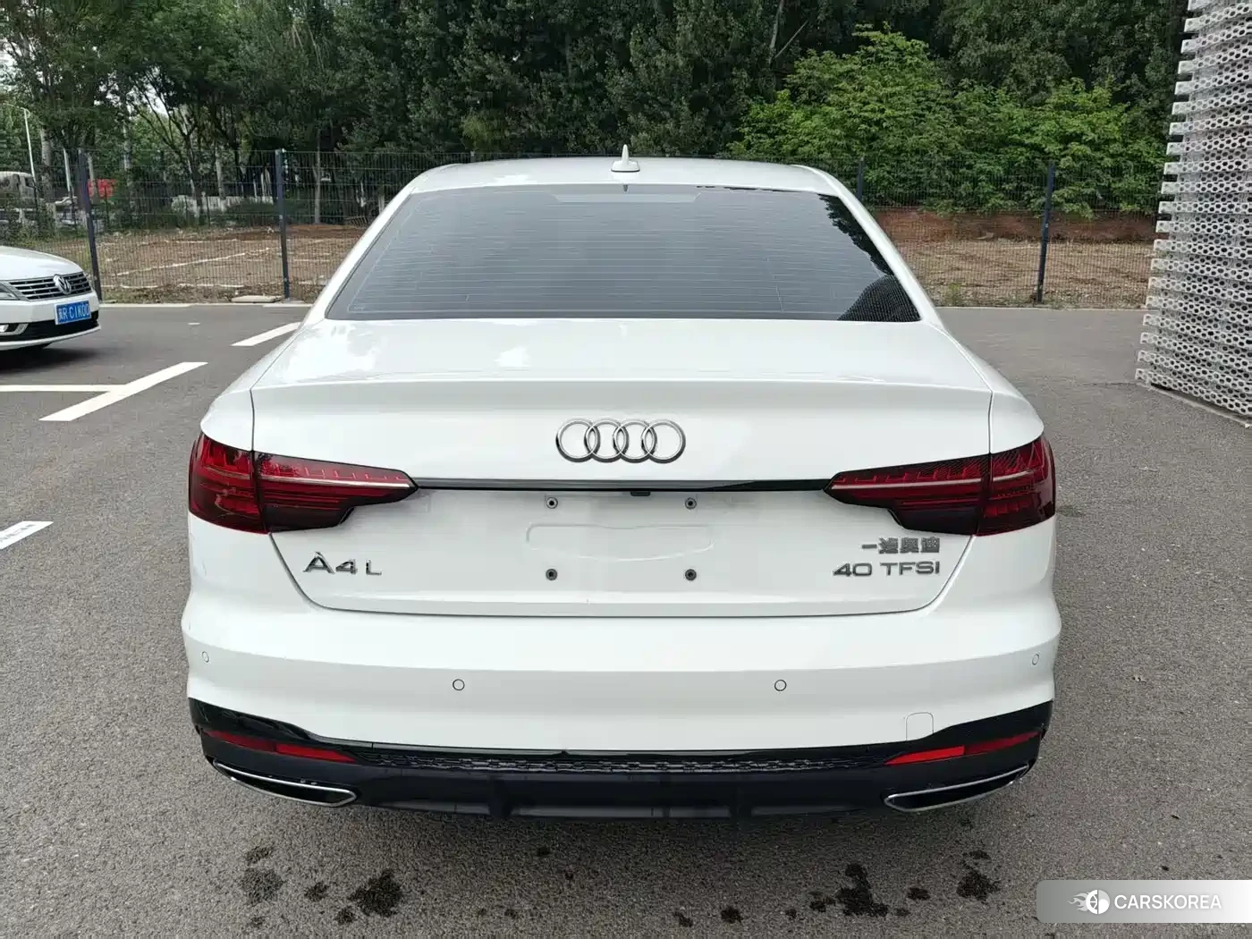 Audi A4L 2023 Белый из Китая, фото 3