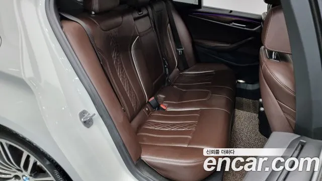 BMW 5 Series (G30) id 2717408 из Кореи 3