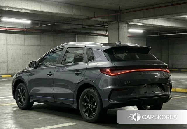 BYD e2 2021 Темно-серый из Китая, фото 3
