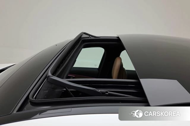 Mercedes-Benz E-Class W214 2026 Белый из Кореи, фото 3