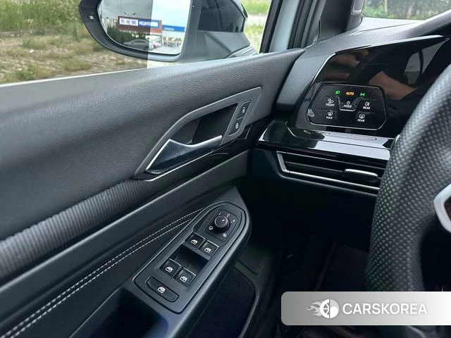 Volkswagen Golf 2022 Белый из Китая, фото 3