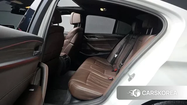 BMW 5 Series (G30) 2020 Белый из Кореи, фото 3