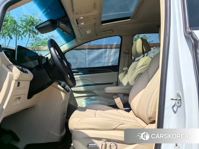 Buick GL8 2023 Белый из Китая, фото 3