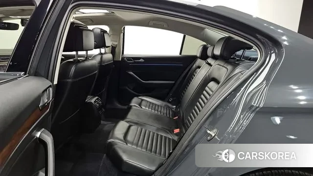 Volkswagen Passat GT (B8) 2018 Серый из Кореи, фото 3