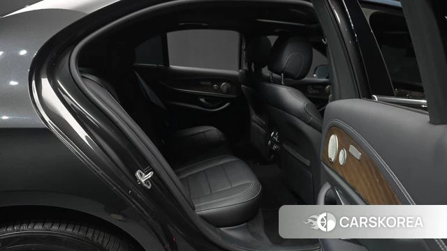 Mercedes-Benz E-Class W213 2021 Серый из Кореи, фото 3