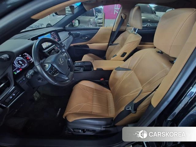 Lexus ES300h 7th generation 2022 Черный из Кореи, фото 3