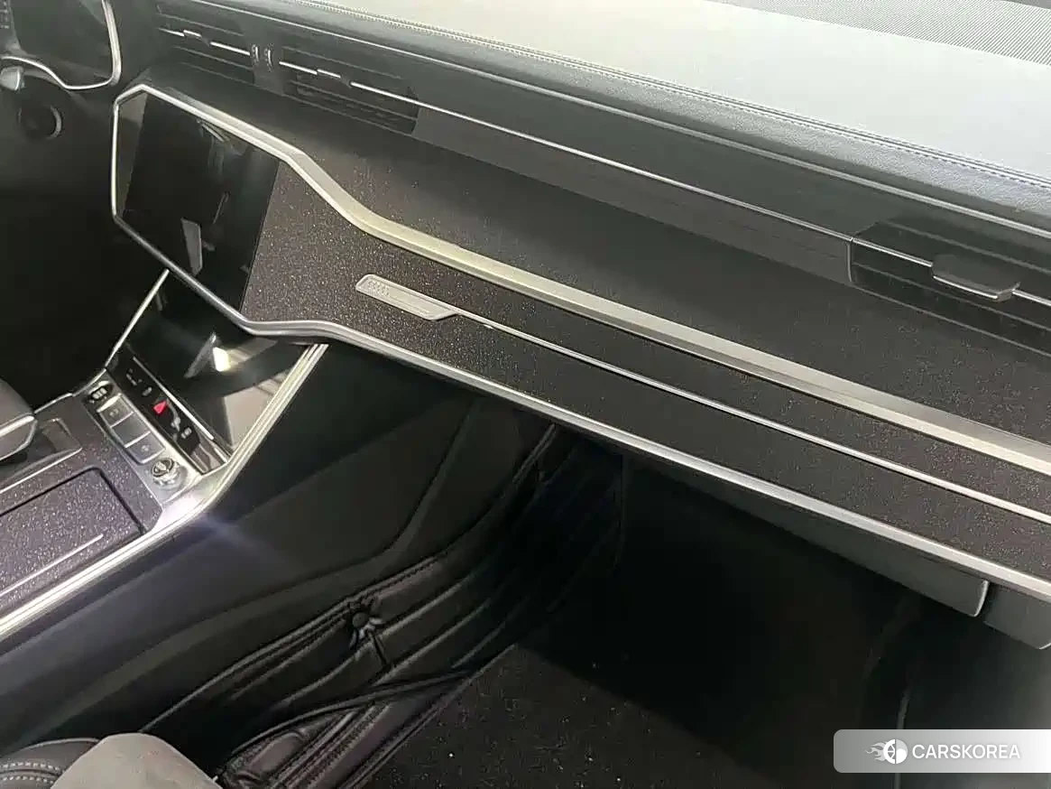 Audi A6L 2023 Черный из Китая, фото 4