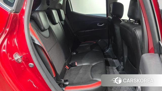 Renault Korea (Samsung) Clio 2018 Красный из Кореи, фото 3