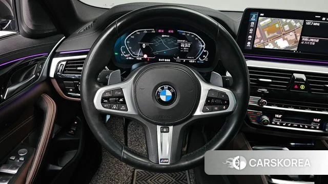 BMW 5 Series (G30) 2021 Черный из Кореи, фото 3