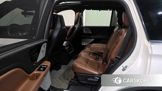 Lincoln Aviator 2nd generation 2021 Белый из Кореи, фото 3