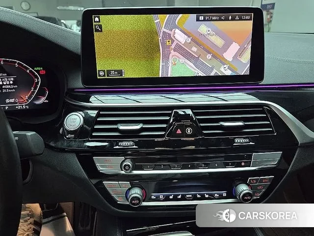 BMW 5 Series (G30) 2020 Черный из Кореи, фото 3