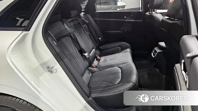 Kia The New K5 3rd generation 2024 Белый из Кореи, фото 3