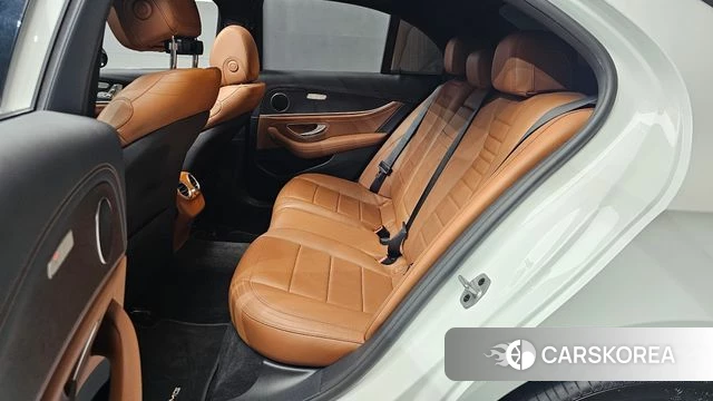 Mercedes-Benz E-Class W213 2020 Белый из Кореи, фото 3