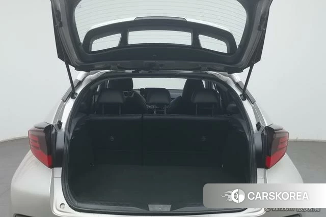 Toyota C-HR 2021 Темно-серый из Китая, фото 3