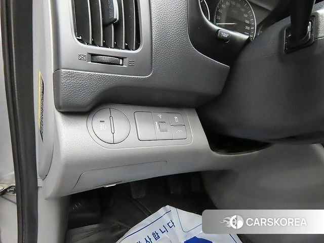 Hyundai The New Grand Starex 2018 Серебристо-серый из Кореи, фото 3