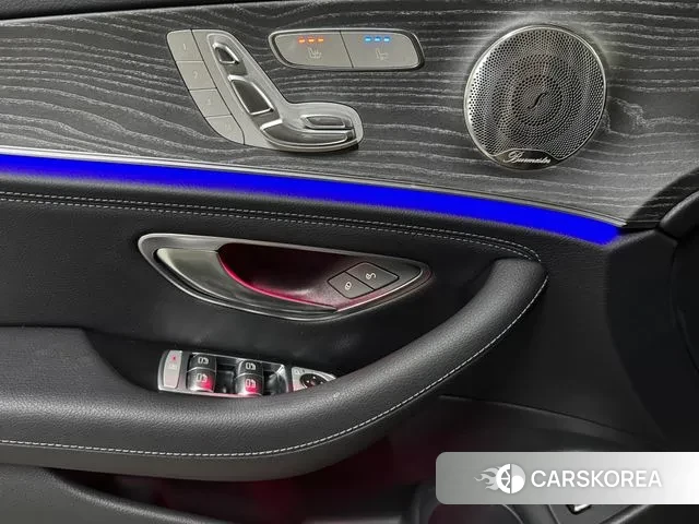 Mercedes-Benz E-Class W213 2023 Черный из Кореи, фото 3