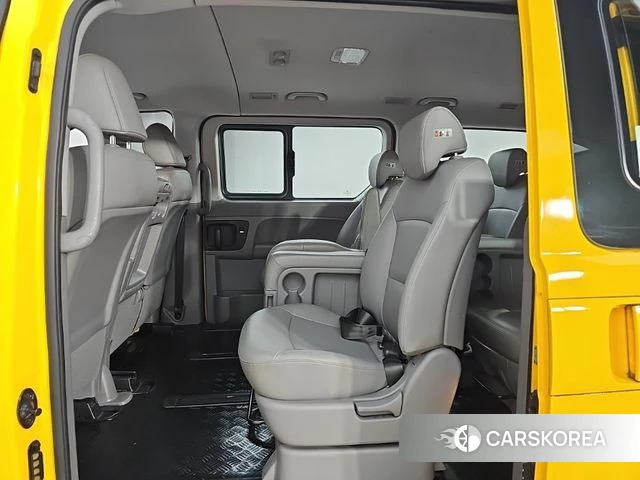 Hyundai The New Grand Starex 2018 Желтый из Кореи, фото 3