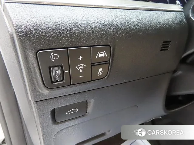 Kia K5 3rd generation 2023 Белый из Кореи, фото 3