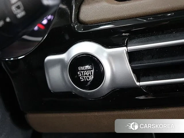 Kia Seltos 2022 Белый из Кореи, фото 3