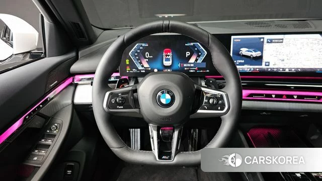 BMW 5 Series (G60) 2025 Белый из Кореи, фото 3
