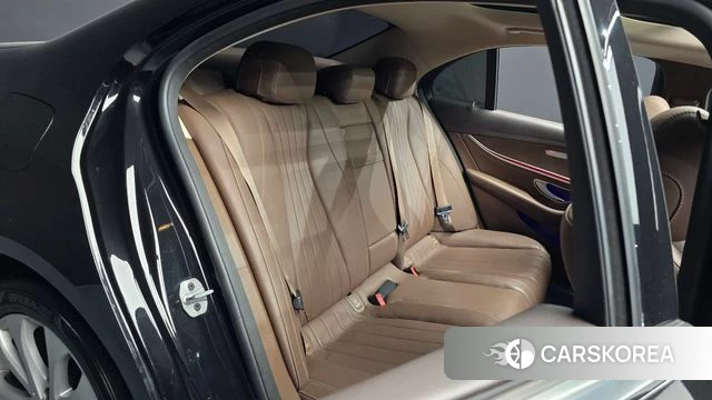Mercedes-Benz E-Class W213 2019 Черный из Кореи, фото 3