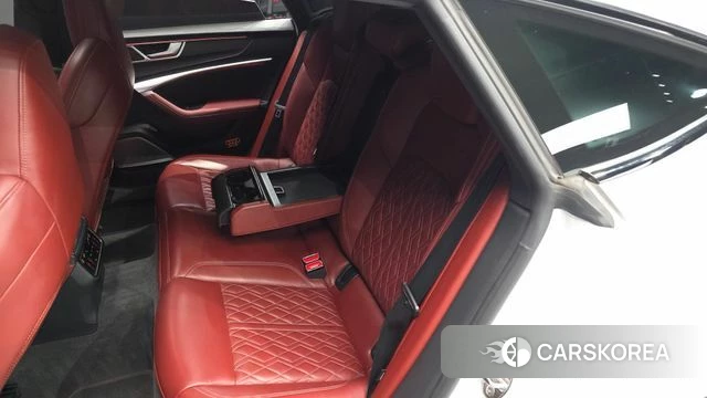 Audi S7 (4K) 2021 Белый из Кореи, фото 3