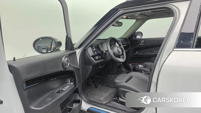 Mini Cooper Countryman 2022 Серебряный из Кореи, фото 3