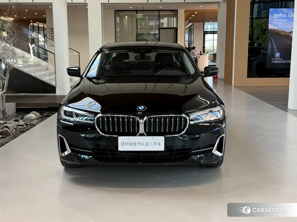 BMW 5 series 2024 Черный из Китая, фото 3