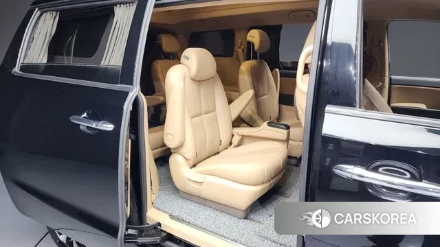 Kia The New Carnival 2018 Черный из Кореи, фото 3