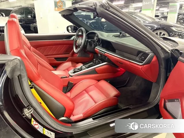 Porsche 911(992) 2023 Черный из Кореи, фото 3