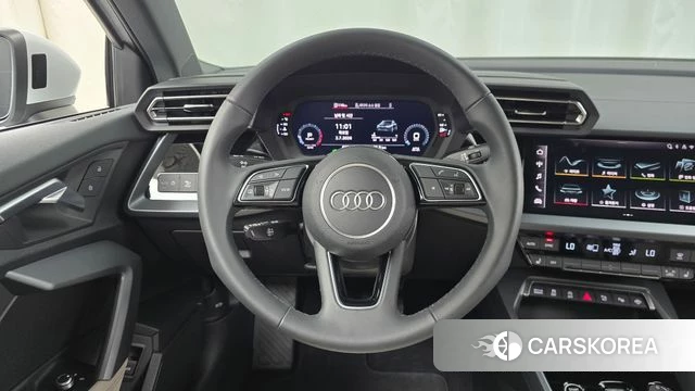 Audi A3 (8Y) 2025 Белый из Кореи, фото 3