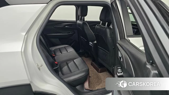 Chevrolet (GM Daewoo) Trailblazer 2022 Белый из Кореи, фото 3