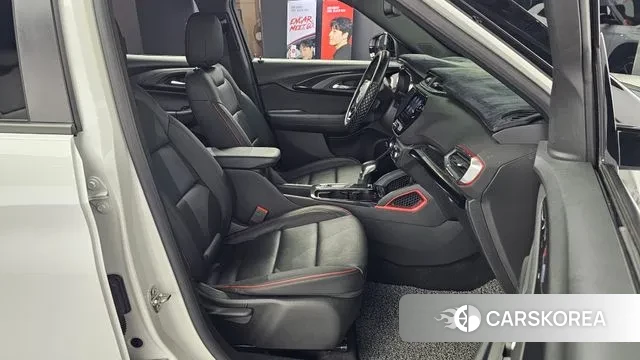 Chevrolet (GM Daewoo) Trailblazer 2022 Белый из Кореи, фото 3