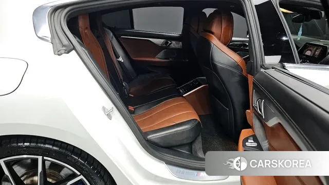 BMW 8 Series (G15) 2020 Белый из Кореи, фото 3