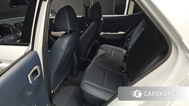 Hyundai Venue 2022 Белый из Кореи, фото 3