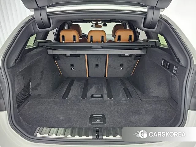 BMW 3 Series (G20) 2024 Белый из Кореи, фото 3