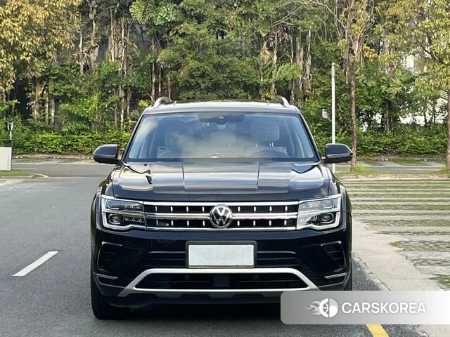 Volkswagen Tourang 2021 Черный из Китая, фото 3