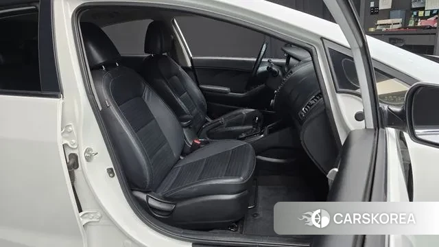 Kia The New K3 2018 Белый из Кореи, фото 3