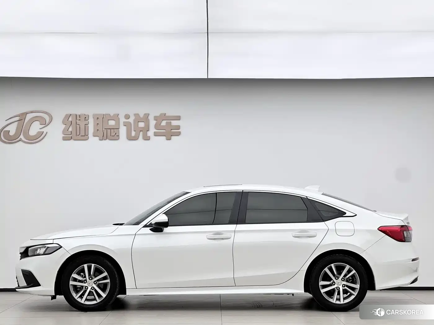 Honda Civic 2023 Белый из Китая, фото 3