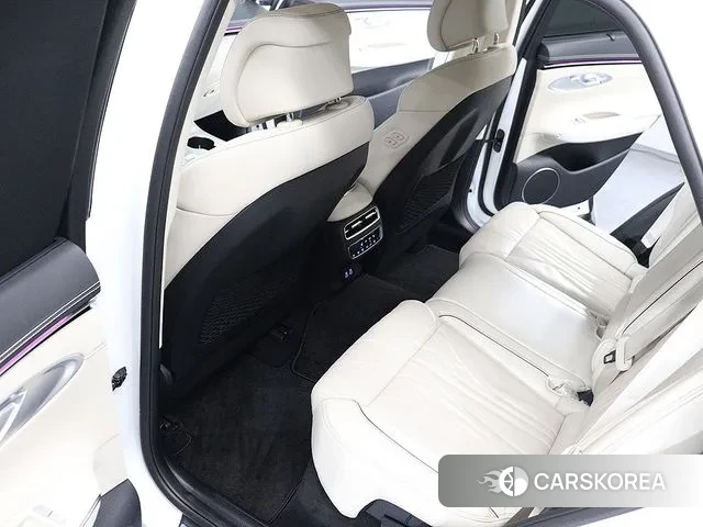Genesis GV70 2025 Белый из Кореи, фото 3