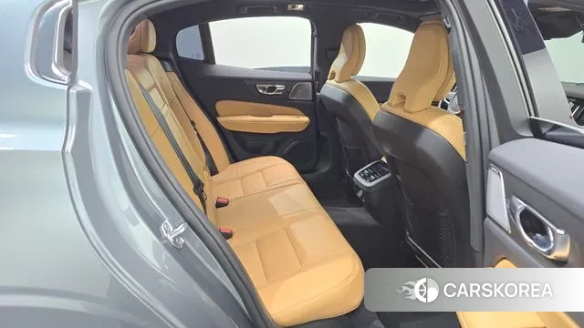 Volvo S60 3rd generation 2021 Серый из Кореи, фото 3