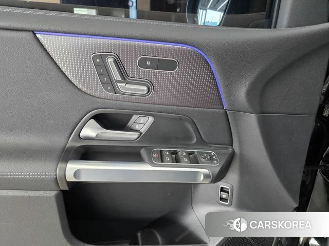 Mercedes-Benz EQB X243 2023 Черный из Кореи, фото 3