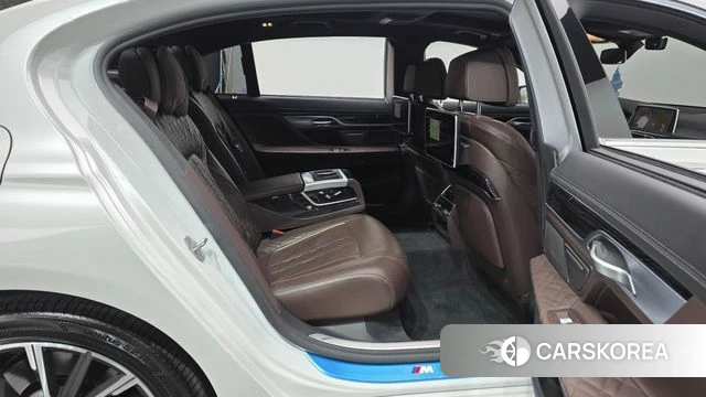 BMW 7 Series (G11) 2021 Белый из Кореи, фото 3