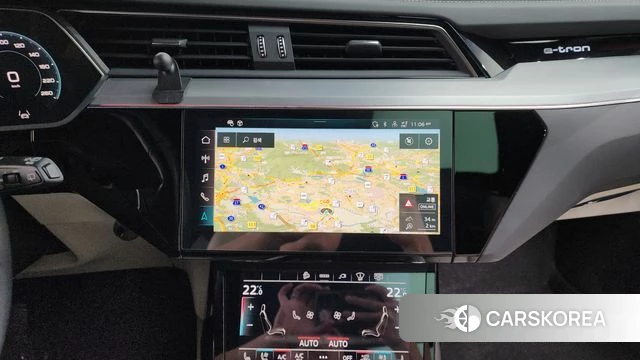 Audi e-Tron 2021 Белый из Кореи, фото 3