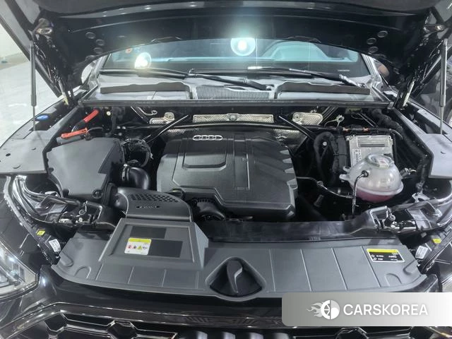 Audi Q5L 2024 Черный из Китая, фото 3