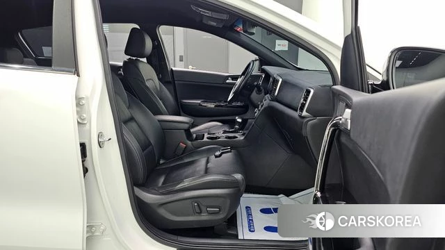 Kia Sportage The Bold 2018 Белый из Кореи, фото 3