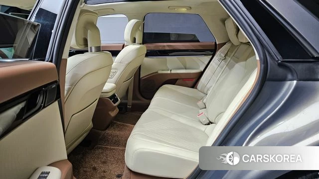 Hyundai Grandeur (GN7) 2022 Серебристо-серый из Кореи, фото 3
