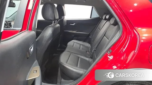 Kia Stonic 2018 Красный из Кореи, фото 3